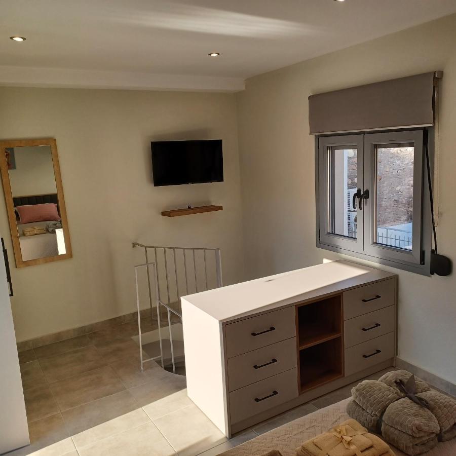 Doukas Home Mytilíni المظهر الخارجي الصورة